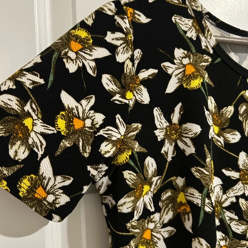Lularoe Daffodil Dress Yellow on Black Size 2XL